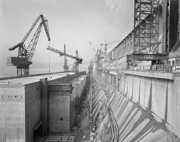 Dam #4 Three Gorges Dam Project, Yangtze River, 2002